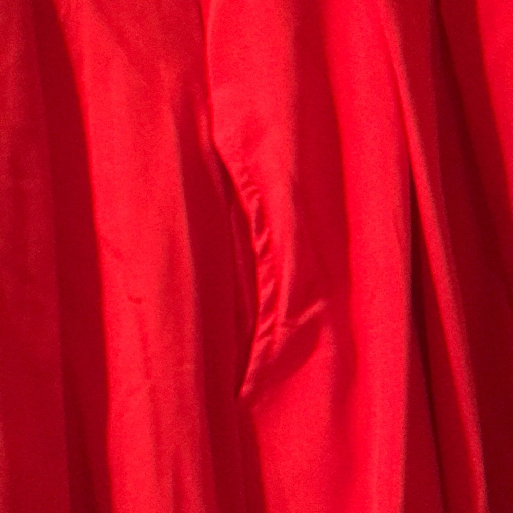 Ladies skirt - Picture 3 of 5